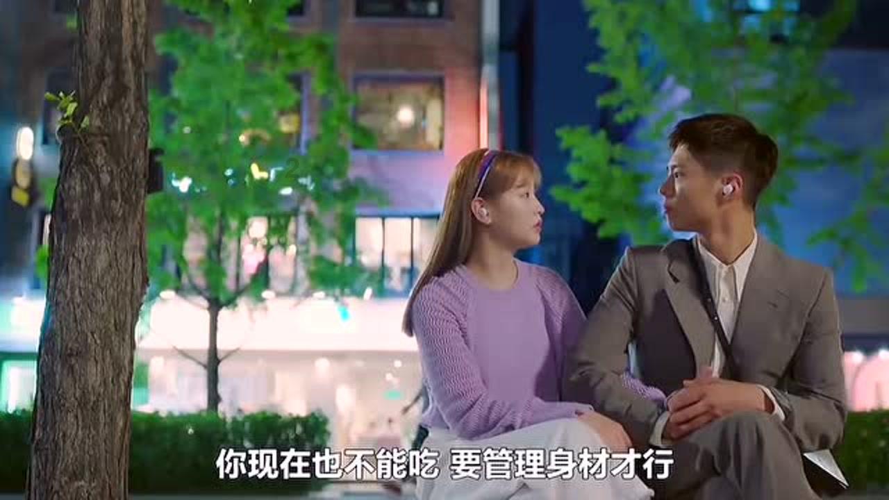 大型警车找轮胎